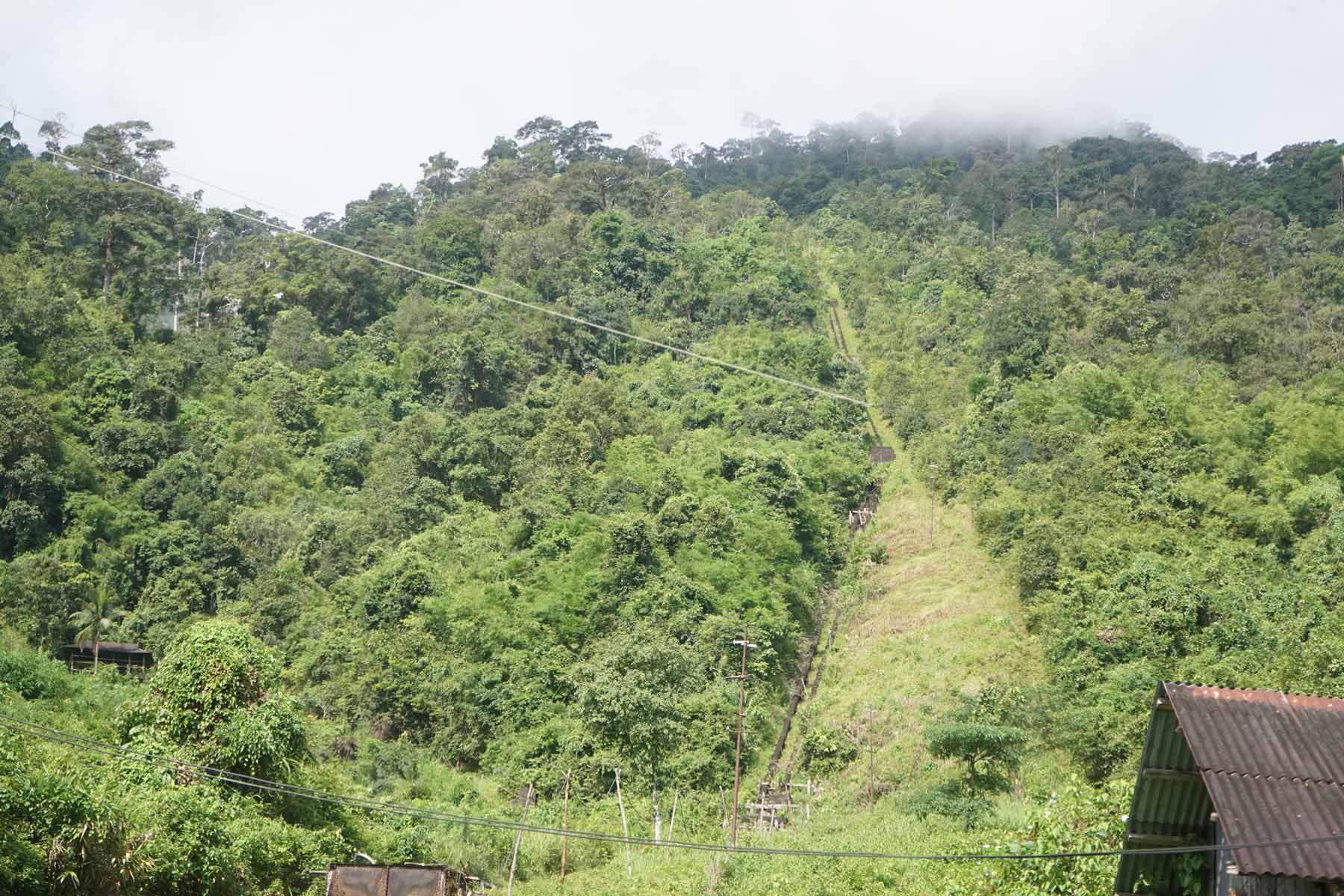 တနင်္သာရီတိုင်းဒေသကြီးအစိုးရအဖွဲ့ဝန်ကြီးချုပ်ဦးမြတ်ကို ထားဝယ်ခရိုင်(၄)မြို့နယ်အတွင်း လျှပ်စစ်ဓာတ်အားလုံလောက်စွာသုံးဆွဲနိုင်ရေးဖောင်းတောရေအားလျှပ်စစ်စက်ရုံသို့ကွင်းဆင်းကြည့်ရှု