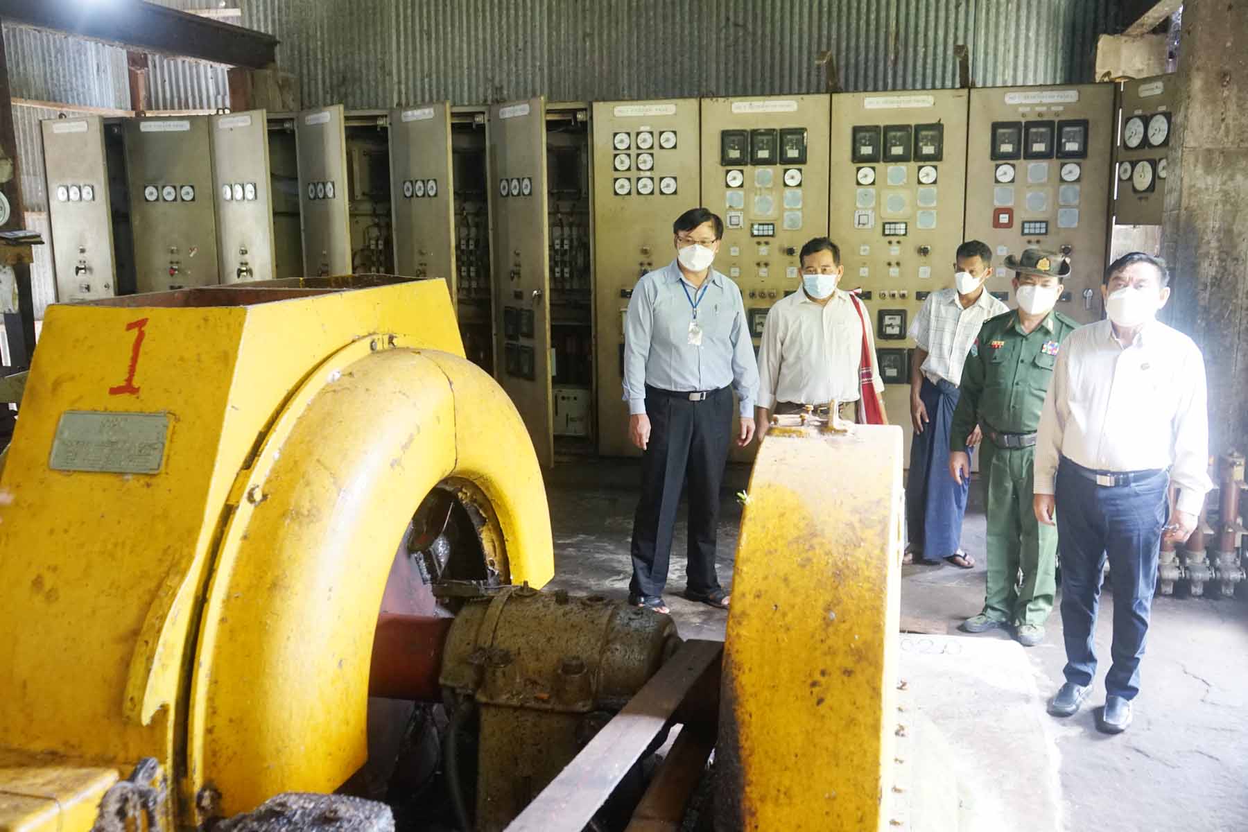 တနင်္သာရီတိုင်းဒေသကြီးအစိုးရအဖွဲ့ဝန်ကြီးချုပ်ဦးမြတ်ကို ထားဝယ်ခရိုင်(၄)မြို့နယ်အတွင်း လျှပ်စစ်ဓာတ်အားလုံလောက်စွာသုံးဆွဲနိုင်ရေးဖောင်းတောရေအားလျှပ်စစ်စက်ရုံသို့ကွင်းဆင်းကြည့်ရှု