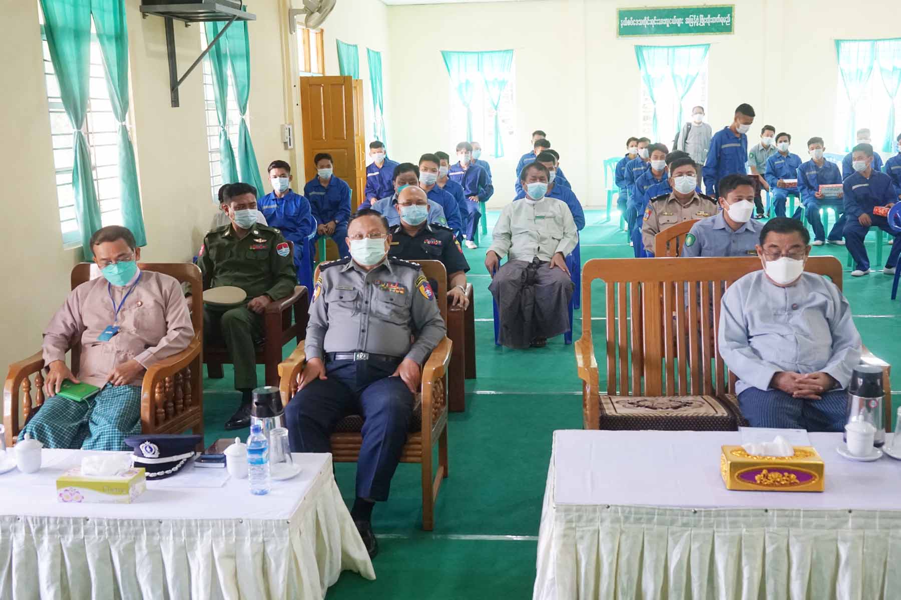 ထားဝယ်မြို့၌လျှပ်စစ် ၊ ဂဟေ၊မော်တော်ယာဉ်စက်ပြင်နှင့်လက်ကိုင်ဖုန်းပြင်သင်တန်းအမှတ်စဉ်(၁၂/၂၀၂၁)သင်တန်း ဆင်းပွဲအခမ်းအနားသို့တိုင်းဒေသကြီးအစိုးရအဖွဲ့ဝန်ကြီးချုပ်ဦးမြတ်ကိုတက်ရောက်