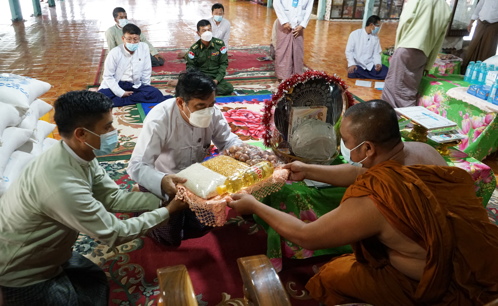 တနင်္သာရီတိုင်းဒေသကြီး အစိုးရအဖွဲ့ဝန်ကြီးချုပ်ဦးမြတ်ကို  ကော့သောင်းမြို့ ဒေသဖွံ့ဖြိုးရေးလုပ်ငန်းများအားကွင်းဆင်းကြည့်ရှု