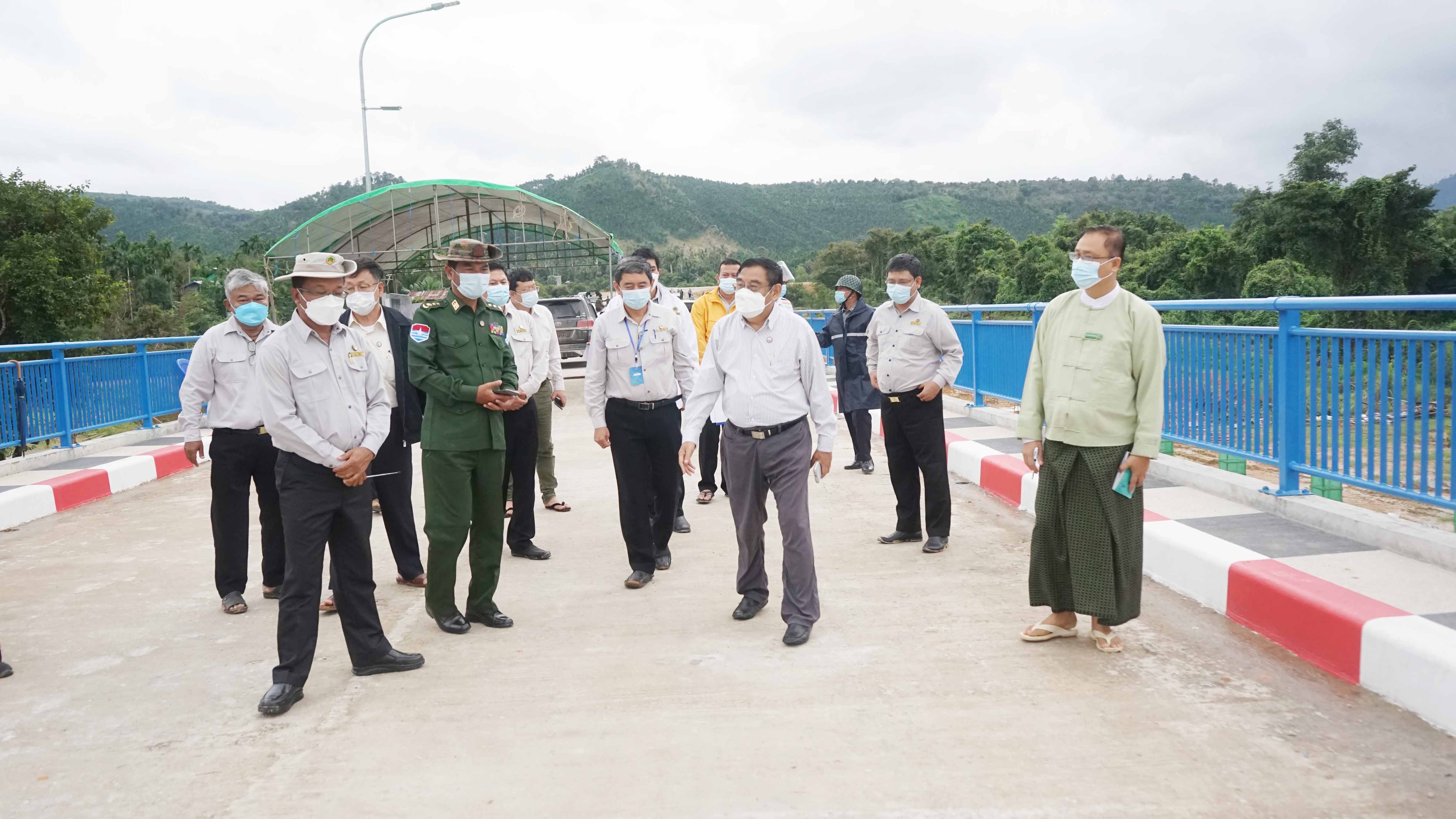 တနင်္သာရီတိုင်းဒေသကြီးအစိုးရအဖွဲ့ဝန်ကြီးချုပ်ဦးမြတ်ကို တနင်္သာရီမြို့ ဗောဓိကမ်းတံတားတည်ဆောက်ပြီးစီးမှု အ‌ခြေအနေ များ ကွင်းဆင်းကြည့်ရှု