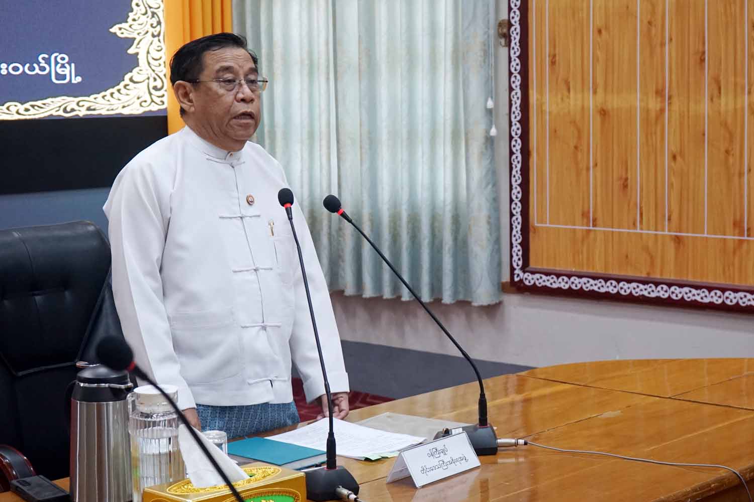 တနင်္သာရီတိုင်းဒေသကြီးဝန်ကြီးချုပ်ဦးမြတ်ကို ရွှေသာလျောင်းဘုရားကြီးပြုပြင်ရန်နှင့် ထားဝယ်တက္ကသိုလ် ဓမ္မာရုံ ဆောက်လုပ်နိုင်ရန်အတွက် အလှူငွေပေးအပ်ပွဲ အခမ်းအနားသို့တက်ရောက်